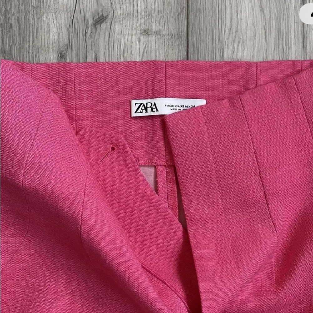 Zara Highwaisted mini skirt. NWT